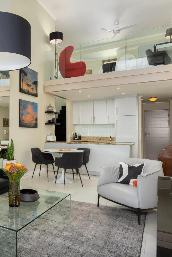 Soho Luxury Apartment *