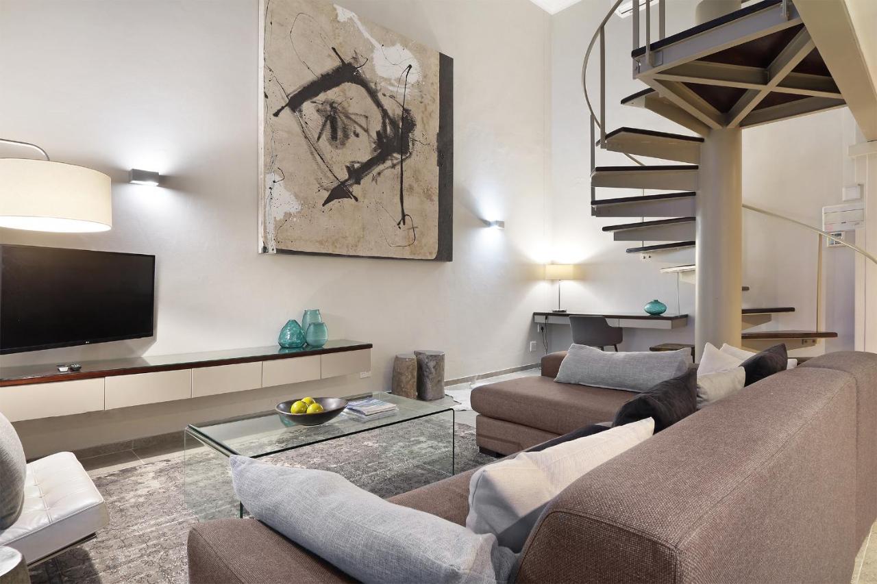 Soho Luxury Apartment